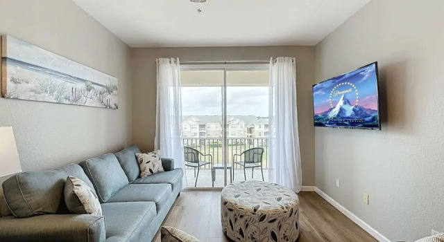 3BR Third Floor Condo Near Disney