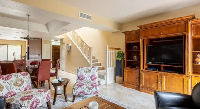 New Listing! “Phoenix Rose” On The Fairway Townhouse, Забронировать Дом для отпуска Кемелбэк-Ист Финикс, рядом с Особняк Ригли
