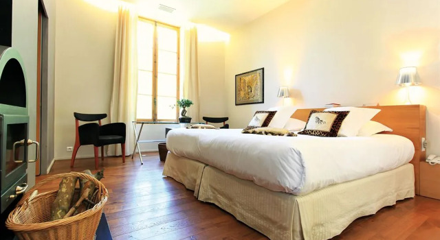 Hotel Château Des Alpilles, Забронировать Отель Бизнес-отели Сен-Реми-де-Прованса, рядом с Jardin d'Alcinoos, 4* 5*