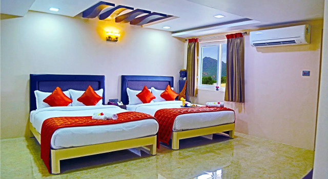 Двухместный люкс Athena Hotel