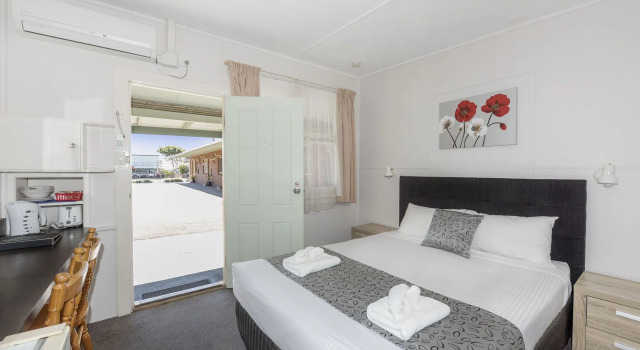 Port Macquarie Motel, Забронировать Мотель Отели Порт-Маккуори 3 звезды, рядом с Пристань для яхт в Порт-Маккуори, 3*