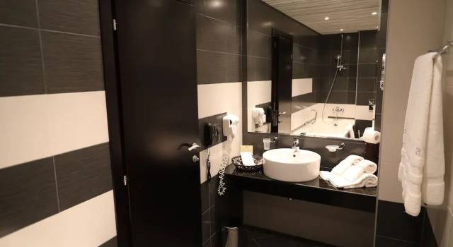 Komfortní Dvoulůžkový s manželskou postelí pokoj Cosmopolitan Hotel