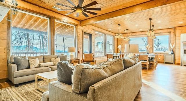 NEW 12br Lux Lodge Private Pool-mtn Views, Забронировать Апартаменты/квартира Апартаменты Севьервилл, рядом с Гольф-клуб Eagle's Landing, Апартаменты/квартира
