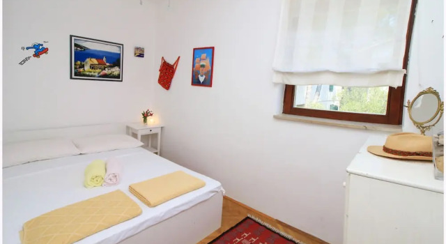 Apartment Tamara Pine Trees & Beach, Забронировать Апартаменты/квартира Примоштен Шибеник