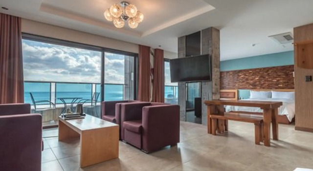 Трёхместный семейный номер Standard SongJeong Olla Hotel