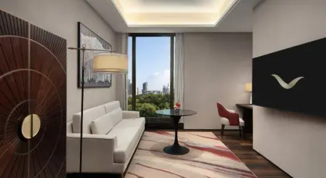 Люкс Executive Mövenpick by Accor Shanghai Peoples Square