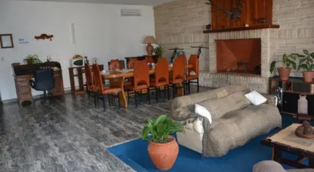 Hosteria Jabali, Book Hotel Hoteller i La Pampa med parkering, Parkering