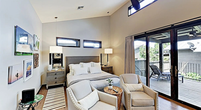 New Listing! Luxe Lake Travis Studio W/ Pool 1 Bedroom Cabin, Book Hotel Hoteller i Spicewood med parkering, Parkering
