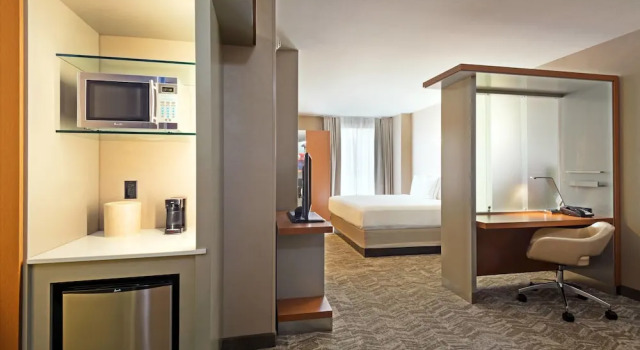 SpringHill Suites Louisville Downtown, Забронировать Отель Отели Луисвилл с бассейном, рядом с Louisville Auto Museum, Бассейн