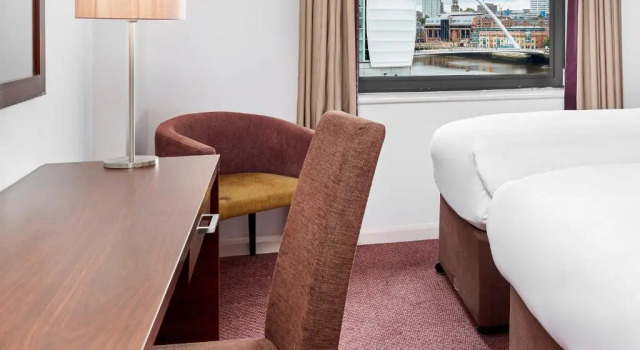 Двухместный номер Standard с видом на реку Leonardo Hotel Newcastle Quayside