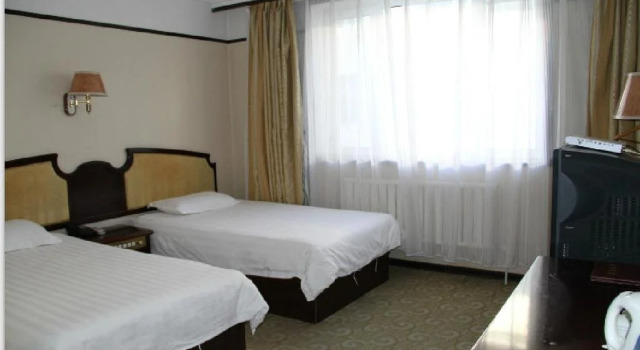Changbai Mountain Dazhonglai Hotel, Prenota Hotel Hotel a Yanbian con parcheggio, Parcheggio