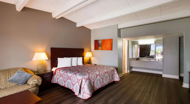 Knights Inn Fayetteville - Fort Bragg, Забронировать Мини-отель Мини-отели Фаеттевилле, Мини-отель