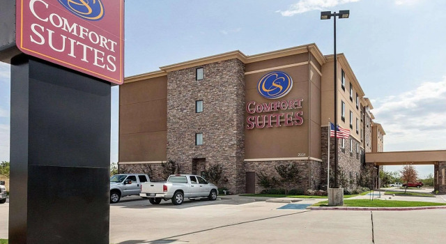 Люкс Comfort Suites Greenville