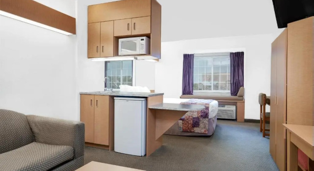 Люкс Microtel Inn & Suites by Wyndham Mankato
