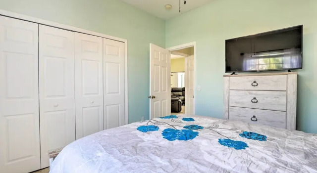 Home w/ Game Room + Lanai: 9 Mi to Disney!, Забронировать Отель Давенпорт Orlando Metropolitan Area