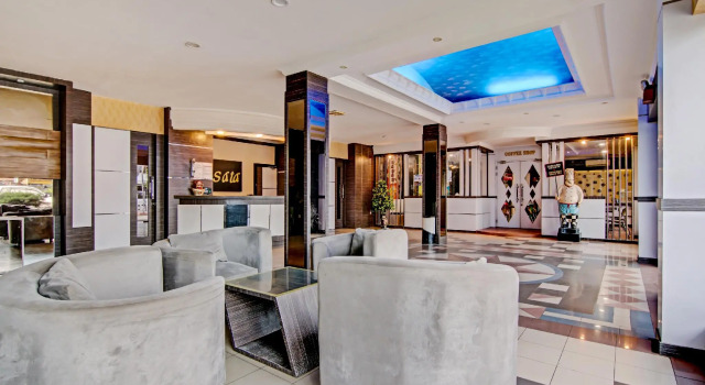 OYO 90697 Hotel Wisata, Book Hotel Hoteller i Dumai med parkering, Parkering
