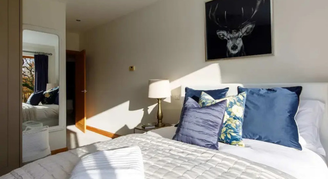 Serene Riverside 6BR Luxury Retreat in Curdridge, Foglalás Szálloda Southampton Hampshire