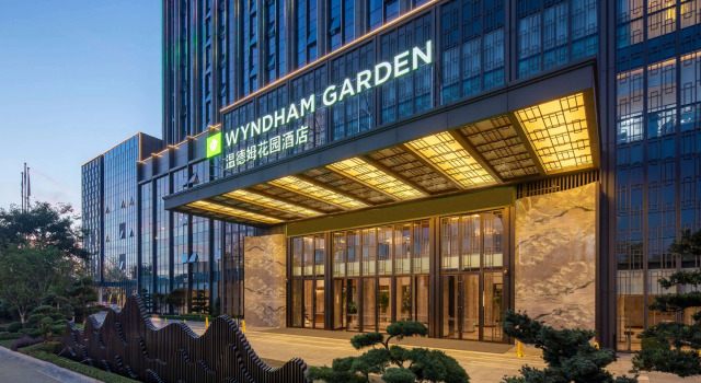 Wyndham Garden Chuxiong Downtown, Rezerwuj Hotel Hotele w Chuxiong z parkingiem, Parking