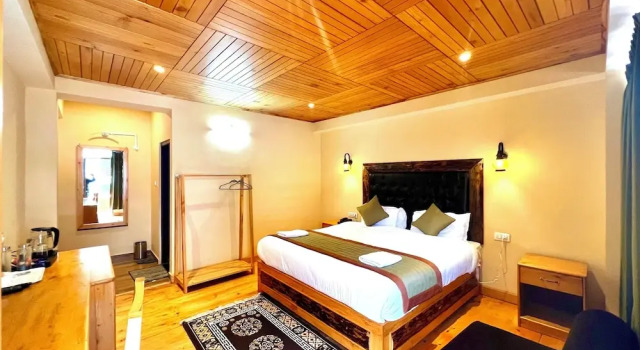 The Country House