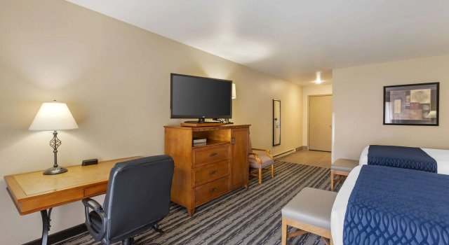Четырёхместный номер Standard Best Western Sunset Inn