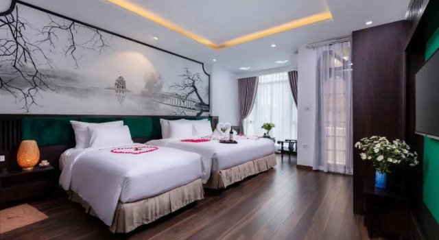 Четырёхместный номер Standard Hanoi Center Silk Lullaby Hotel and Travel