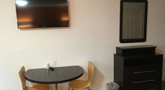 Двухместный номер Premium Motel 6-Greenville, SC