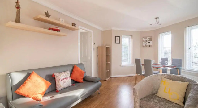 Апартаменты Ground Floor West End /City Centre / Rockvilla flat & Parking