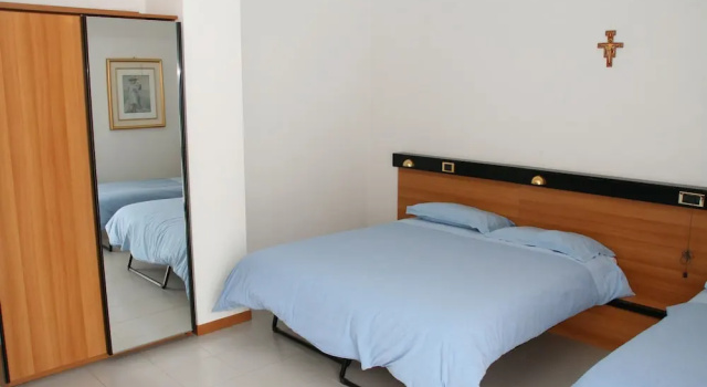 Standard Dreier Zimmer mit Balkon Albergo Sala