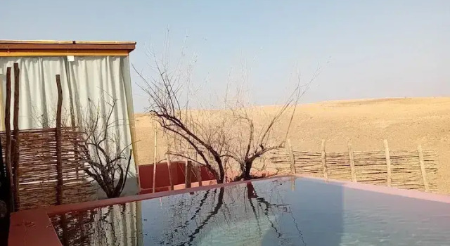 Номер Standard Revolution Stone Cliff Eco Resort