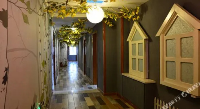 Sunshine 100 Hotel (Jilin Xi'an Road Linjiangmen Square), Rezervovat Hotel Ťi-lin Jilin