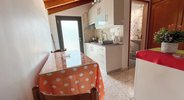 Апартаменты с балконом Pettas Apartments