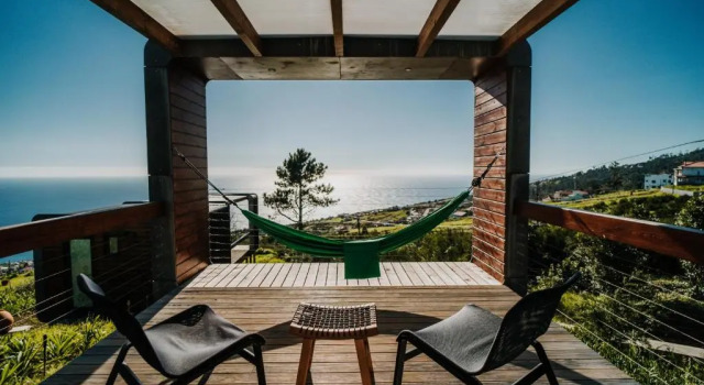 Бунгало Deluxe Calheta Glamping Pods - Nature Retreat