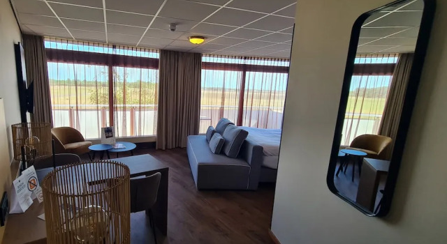 Люкс с балконом Fletcher Duinhotel Hotel Burgh Haamstede