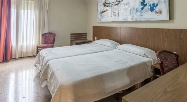 Hostal Sant Miquel, Забронировать Хостел Хостелы Балагера, Хостел