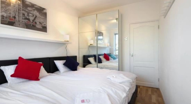 Люкс Spacious 5-Bed flat Sleeps 7   Tube to Centre