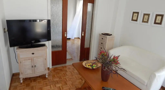 Апартаменты Zira Holiday House