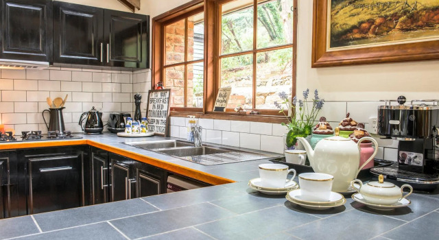 The Stone on the Hill - 3 bedroom house