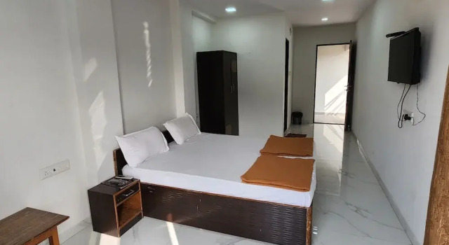 Двухместный номер Deluxe с балконом и с видом на город Hotel Umesh