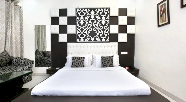 Двухместный номер Standard Capital O 9235 Hotel Nayyar