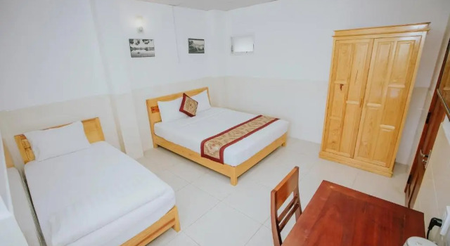 Номер Standard Lien Huong Hotel
