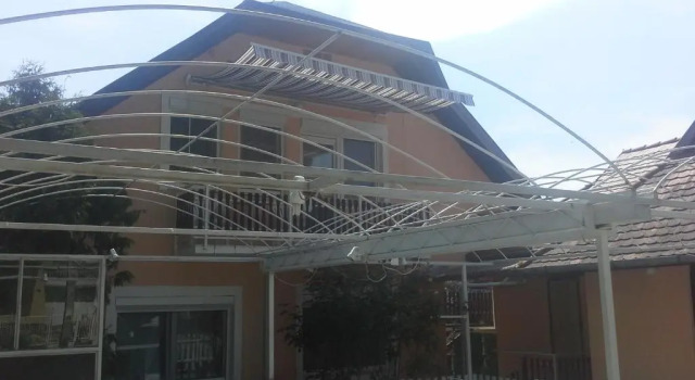 Апартаменты с балконом Friends Villa Apartments