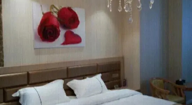 Longli Jiaxing Fashion Hotel, Rezerwuj Hotel Hotele w Guizhou z parkingiem, Parking
