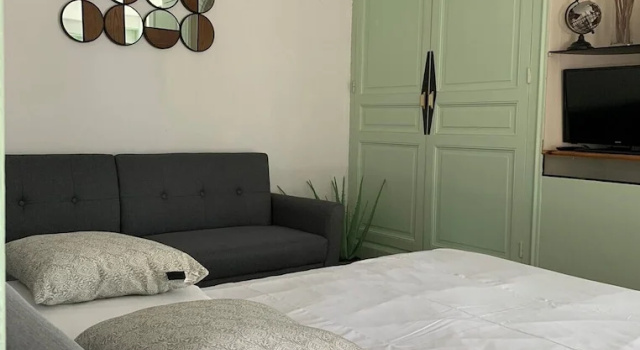 Апартаменты Brit Hotel Dijon Centre Gare
