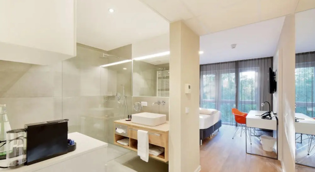 Номер Comfort с балконом K-Apart Hotel & Boardinghouse