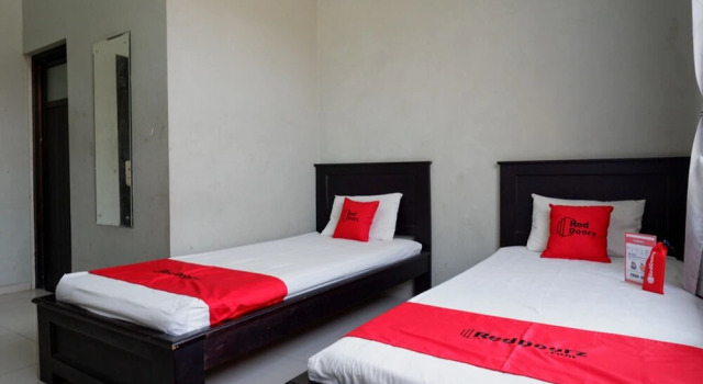 Harmony Homestay Kudus by RedDoorz, Buchen Sie Hotel Hotels & Unterkünfte in Kudus, Hotel