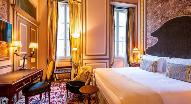 Номер Premium InterContinental Bordeaux Le Grand Hotel by IHG