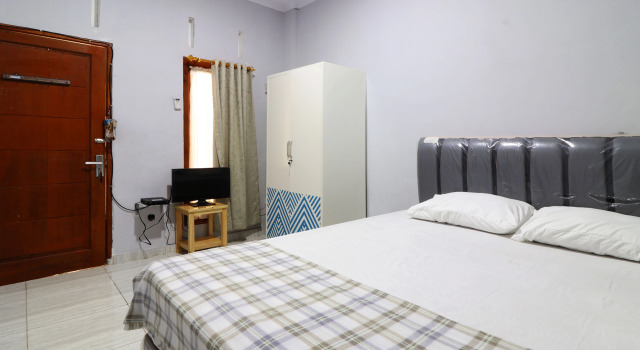 Ombey Guest House