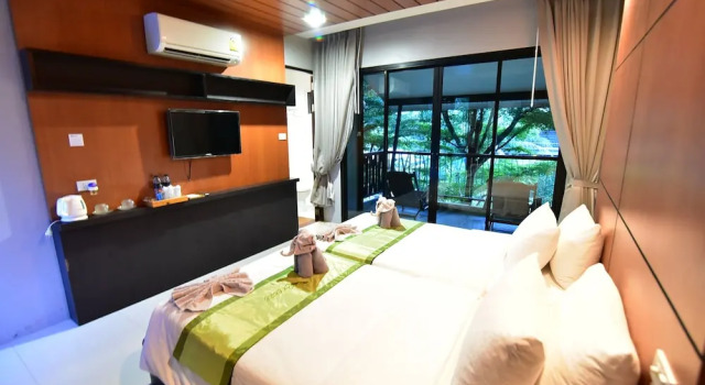 Двухместный номер Deluxe с балконом и с видом на сад The Breeze Lipe Resort