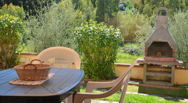 Villetta con Giardino in Contesto Riservato non Lontana dal Mare Bel01, Buchen Sie Hotel Agrustos Sardinien