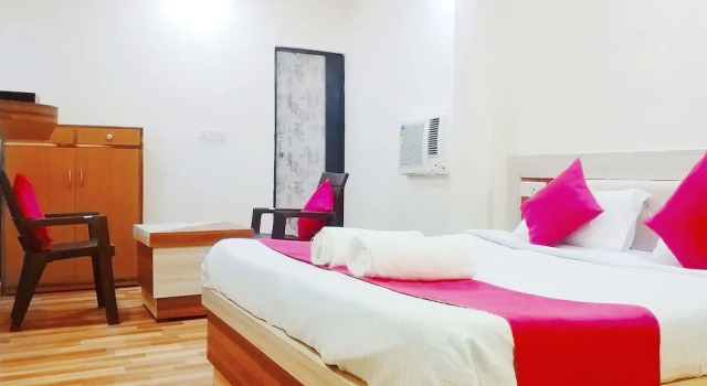 Hotel Keshav
